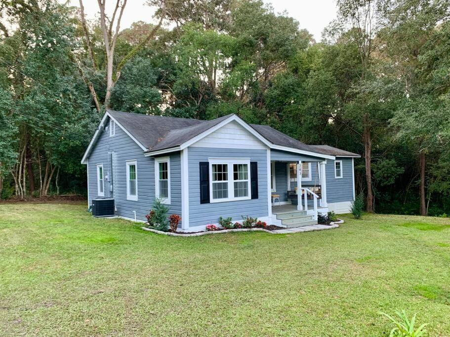 Honeycomb Gem, Beautifully Designed & Near Downtown Thomasville Luaran gambar