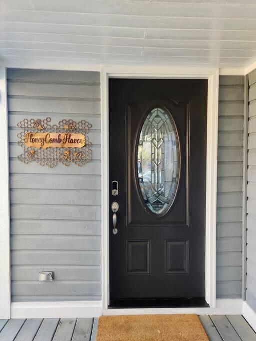 Honeycomb Gem, Beautifully Designed & Near Downtown Thomasville Luaran gambar